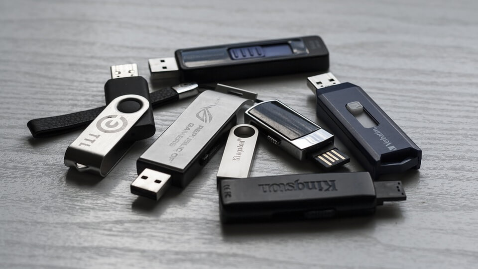 Safe USB and External Drive Usage Practices